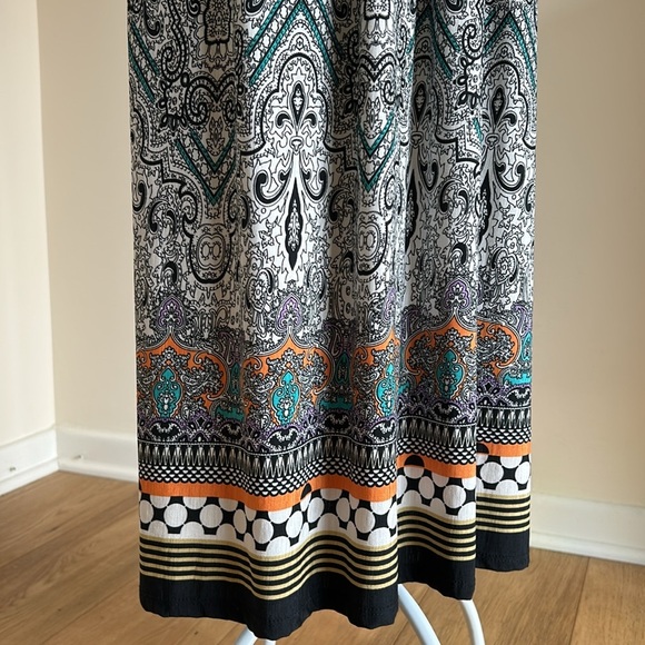 Green Envelope LA Size S Tube-Top Maxi Dress — Sleek & Elegant Silhouette - Picture 4 of 7